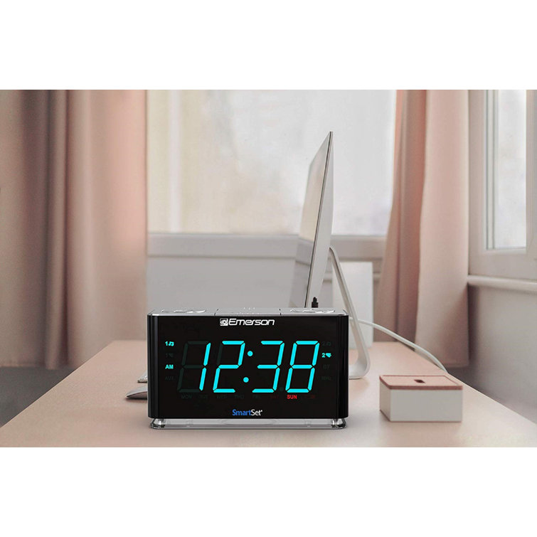 Emerson Radio Corp. SmartSet Alarm Radio with Bluetooth Speaker Desktop